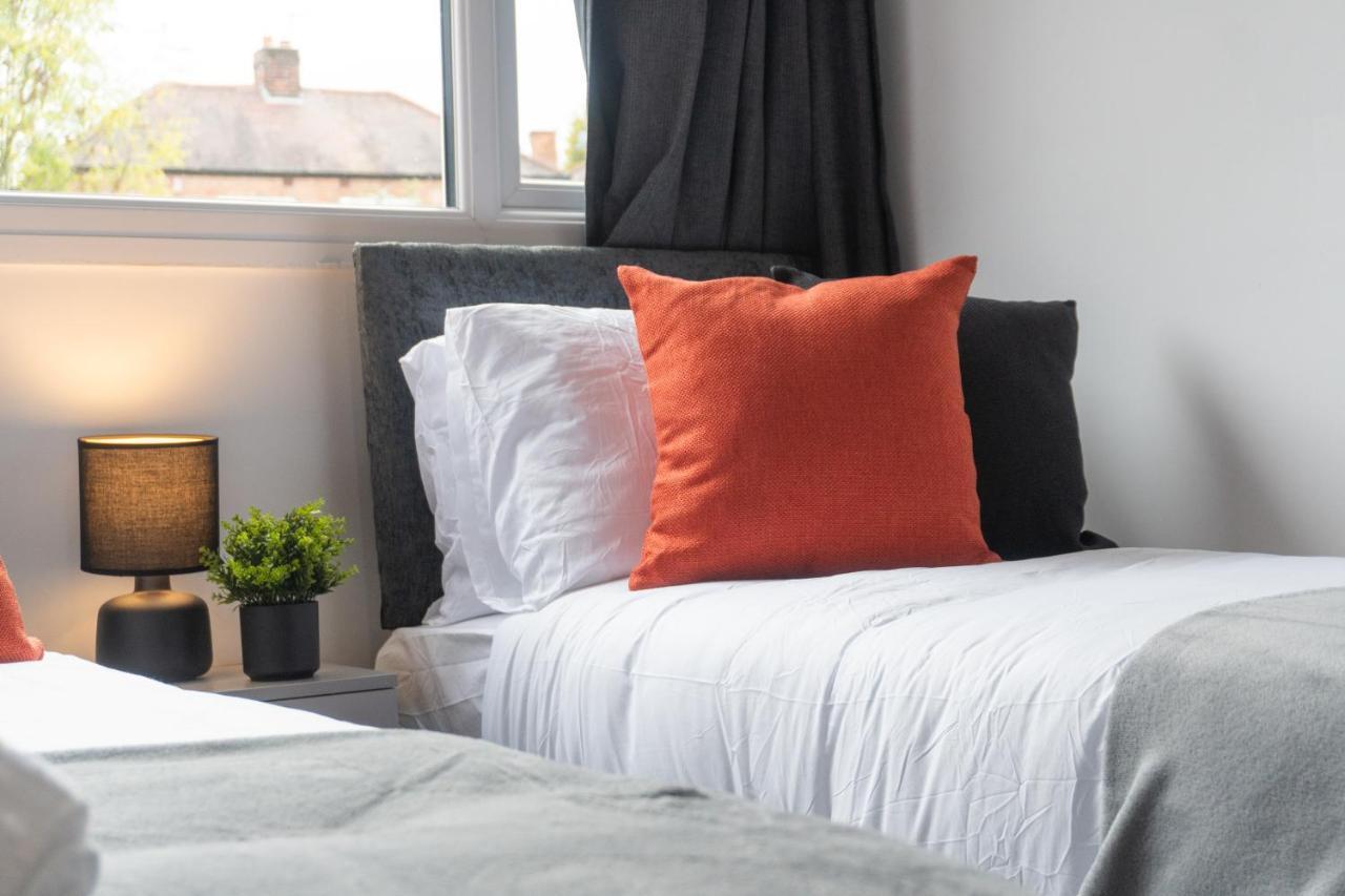 Sheldon House 3 Bed Cosy Home Nr Jlr & Nec Buitenkant foto