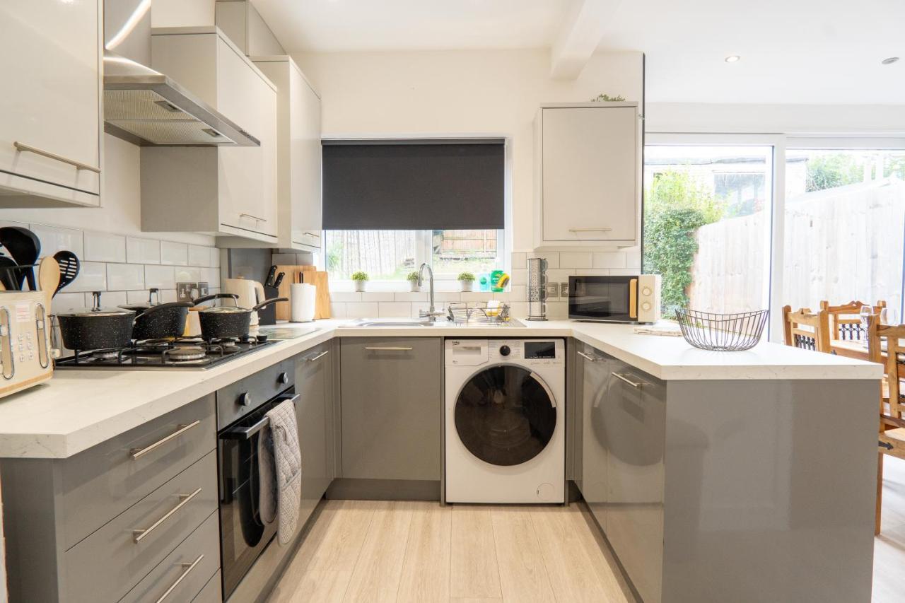 Sheldon House 3 Bed Cosy Home Nr Jlr & Nec Buitenkant foto